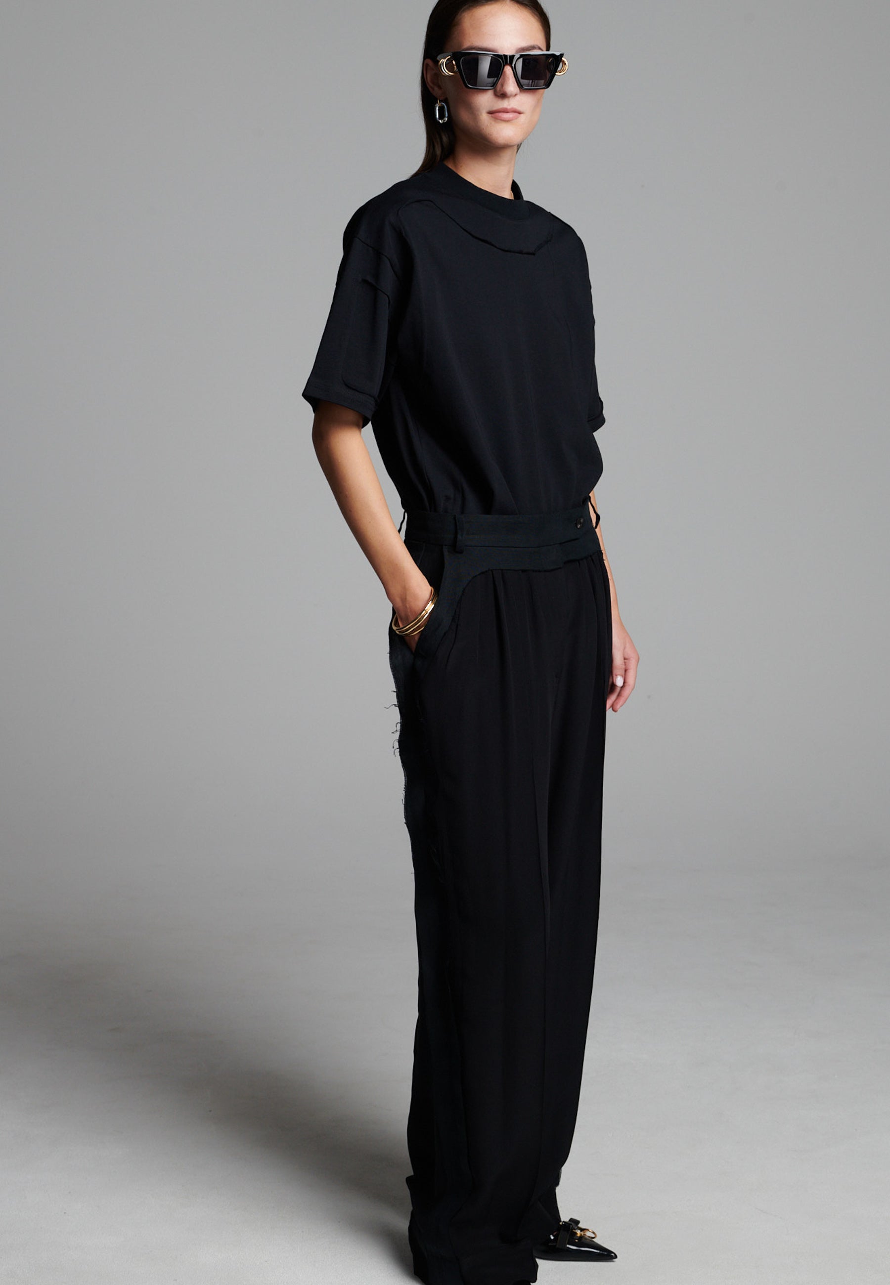 Cut Out Tee Black