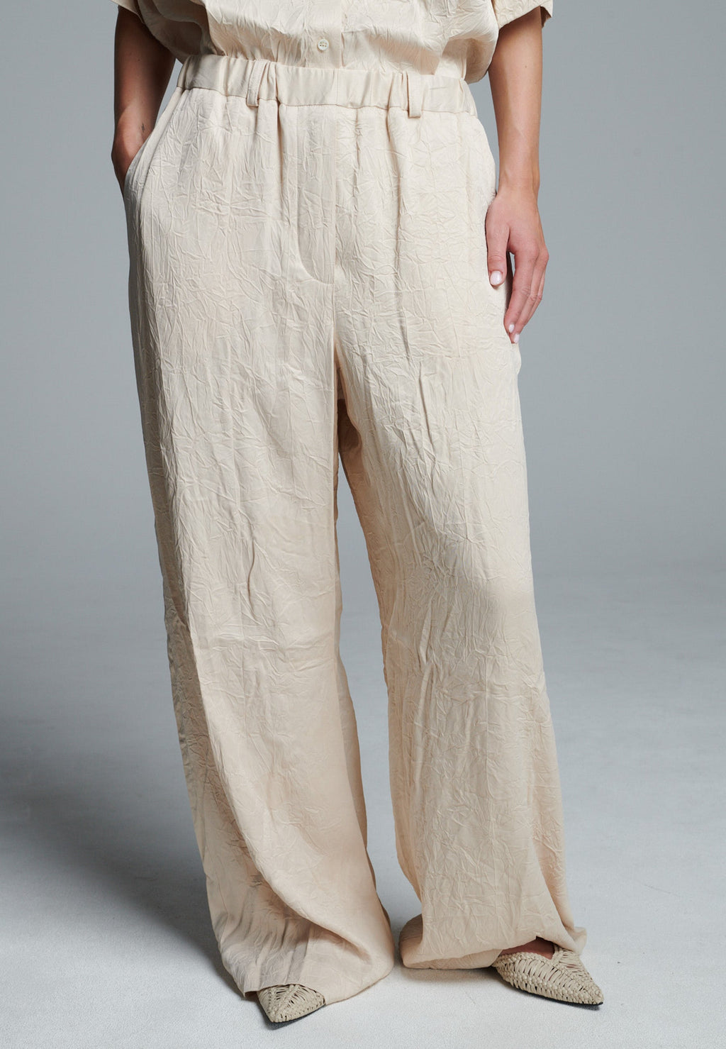 Cross Crushed Pants Butter