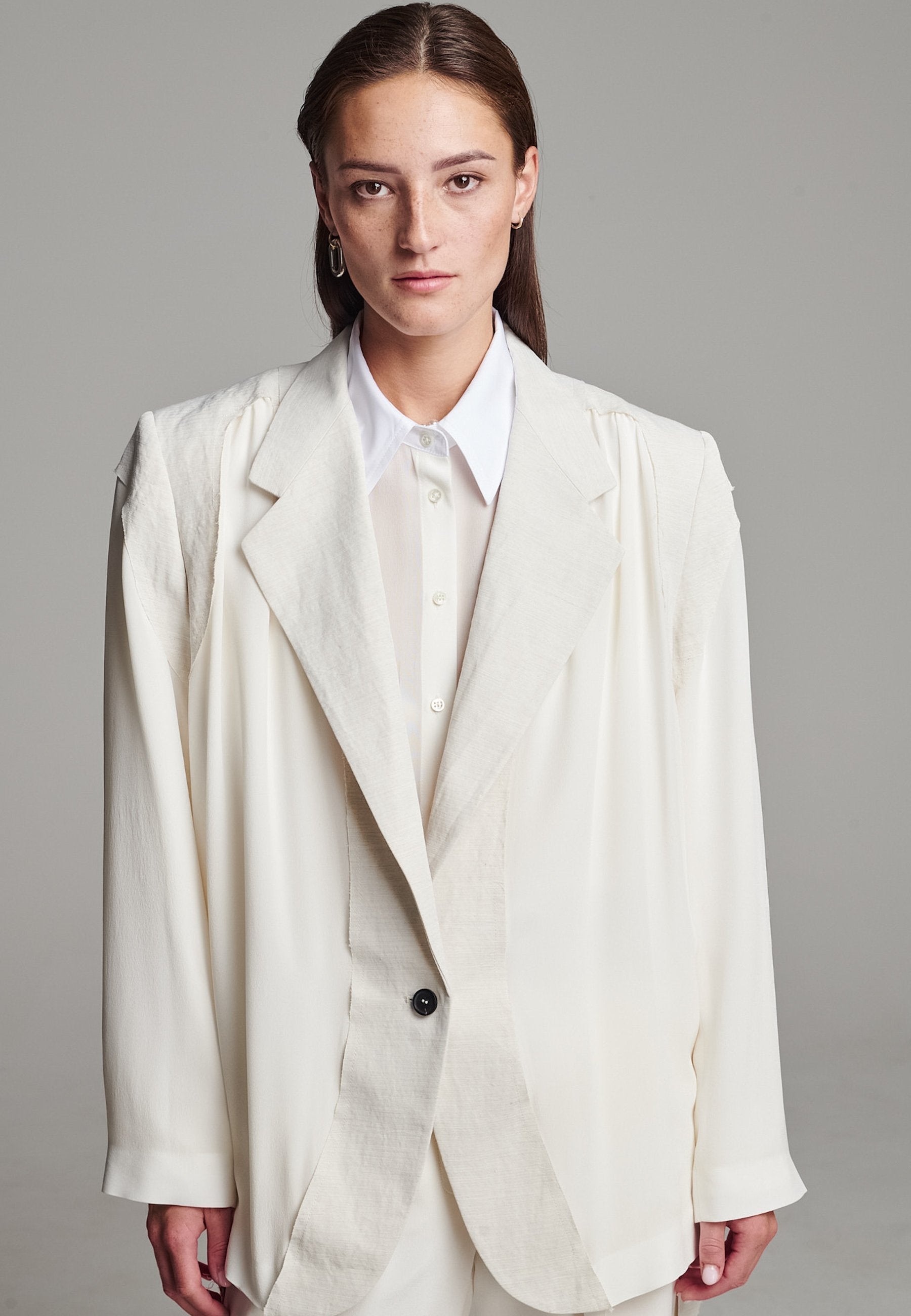 Cutted Blazer Ivory