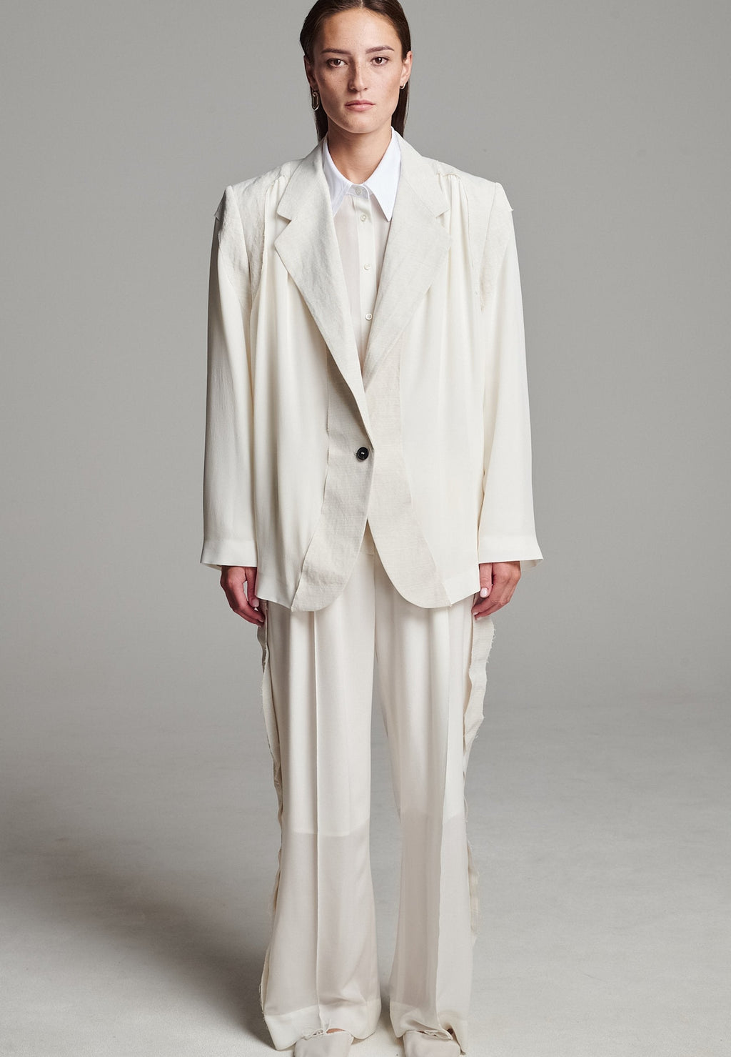 Cutted Blazer Ivory