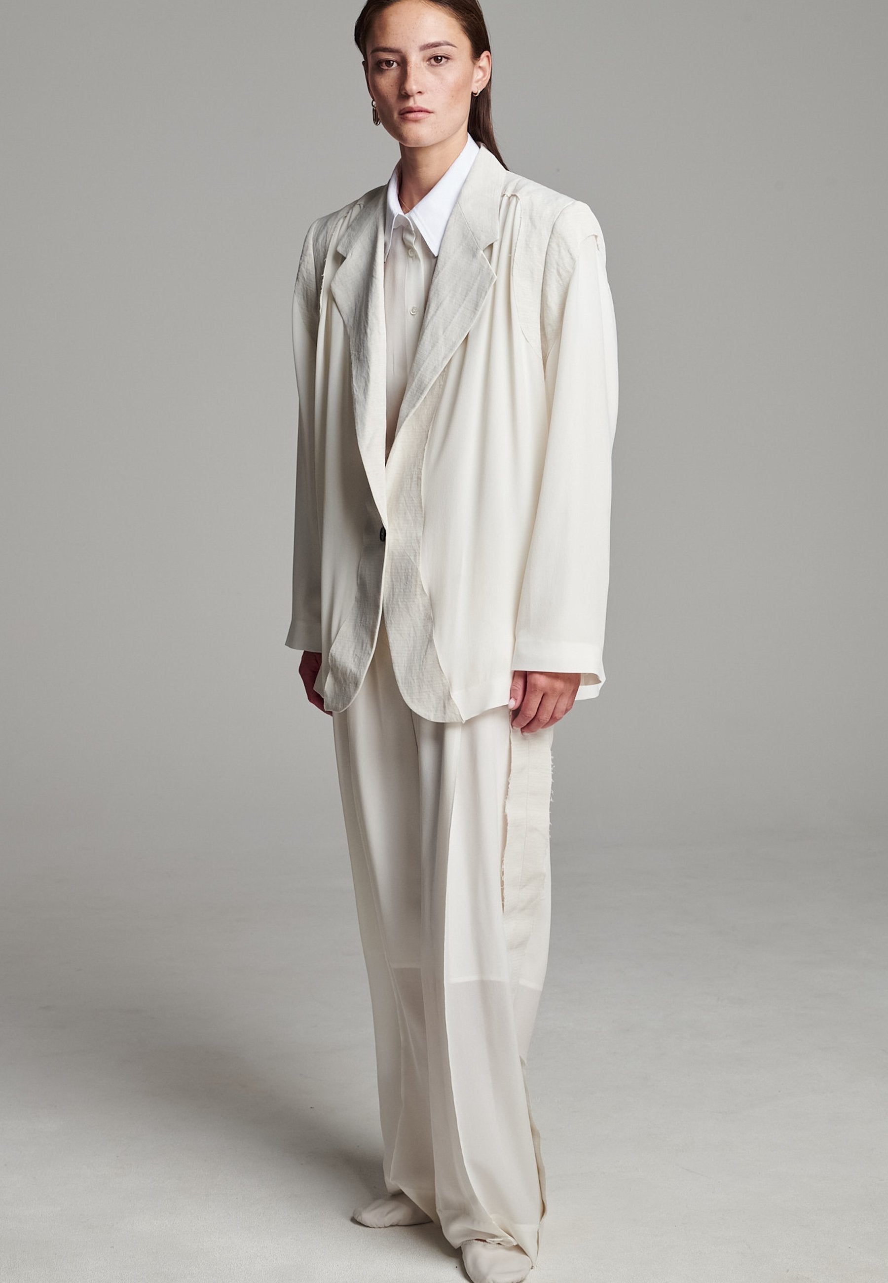 Cutted Blazer Ivory